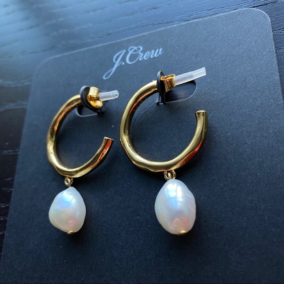 J. Crew Hammered hoop fresh water pearl earring - Picture 4 of 4